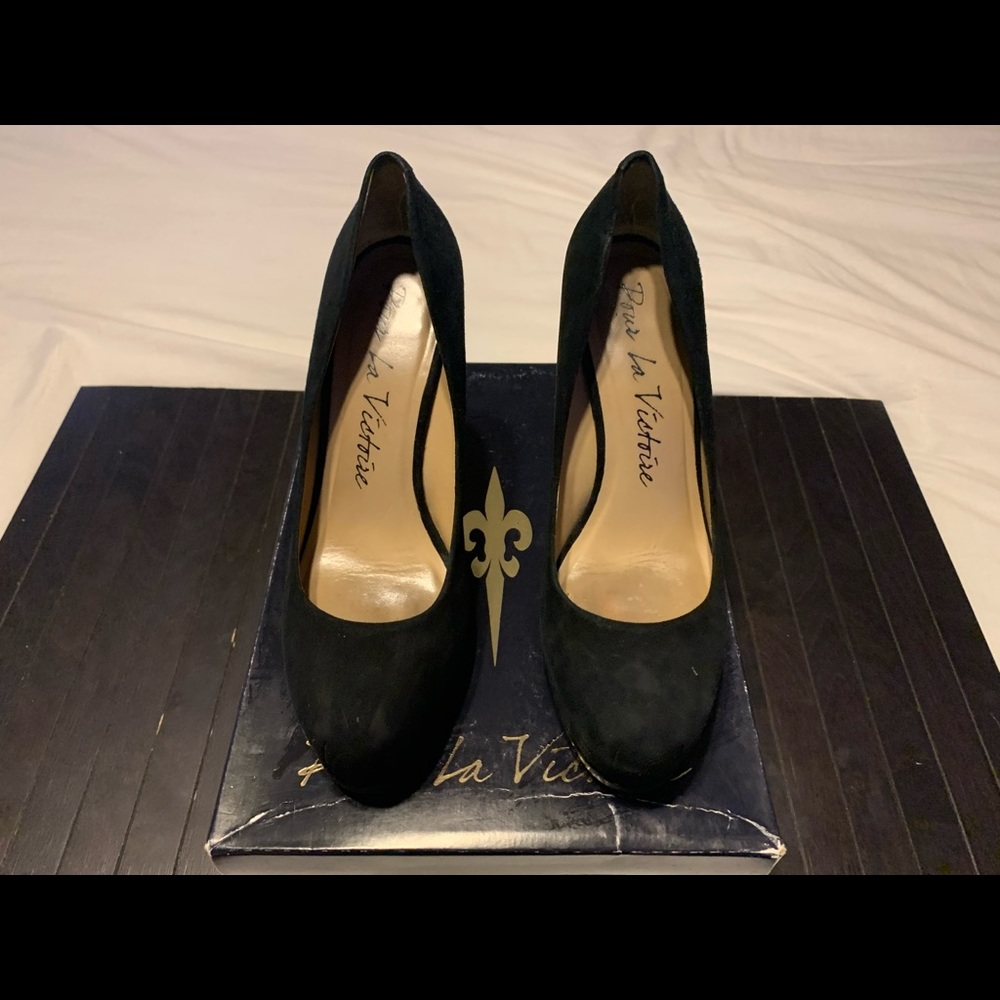 Pour la Victoire black shoes